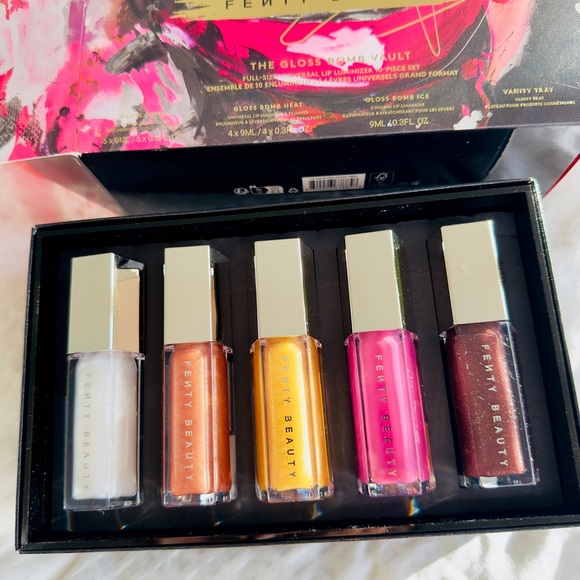 Fenty Beauty Cake Shake Limited Edition GLOSS BOMB UNIVERSAL LIP LUMINIZER - Picture 4 of 7